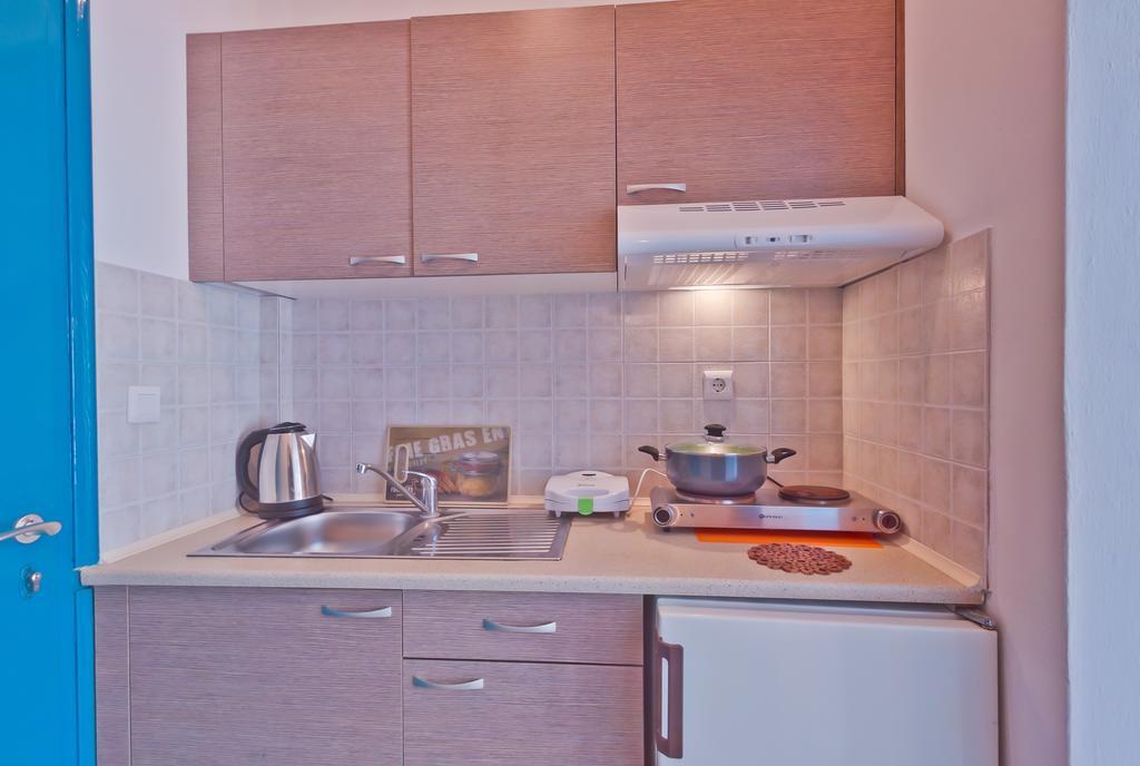 Aelia Studios Koukounaries Habitación foto